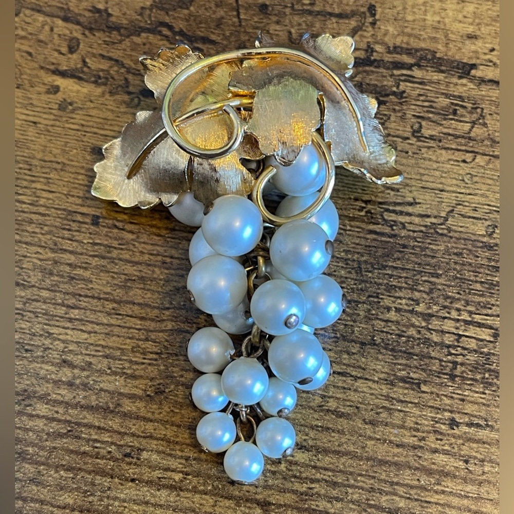 Vintage Pearl Grape Cluster Brooch Pin